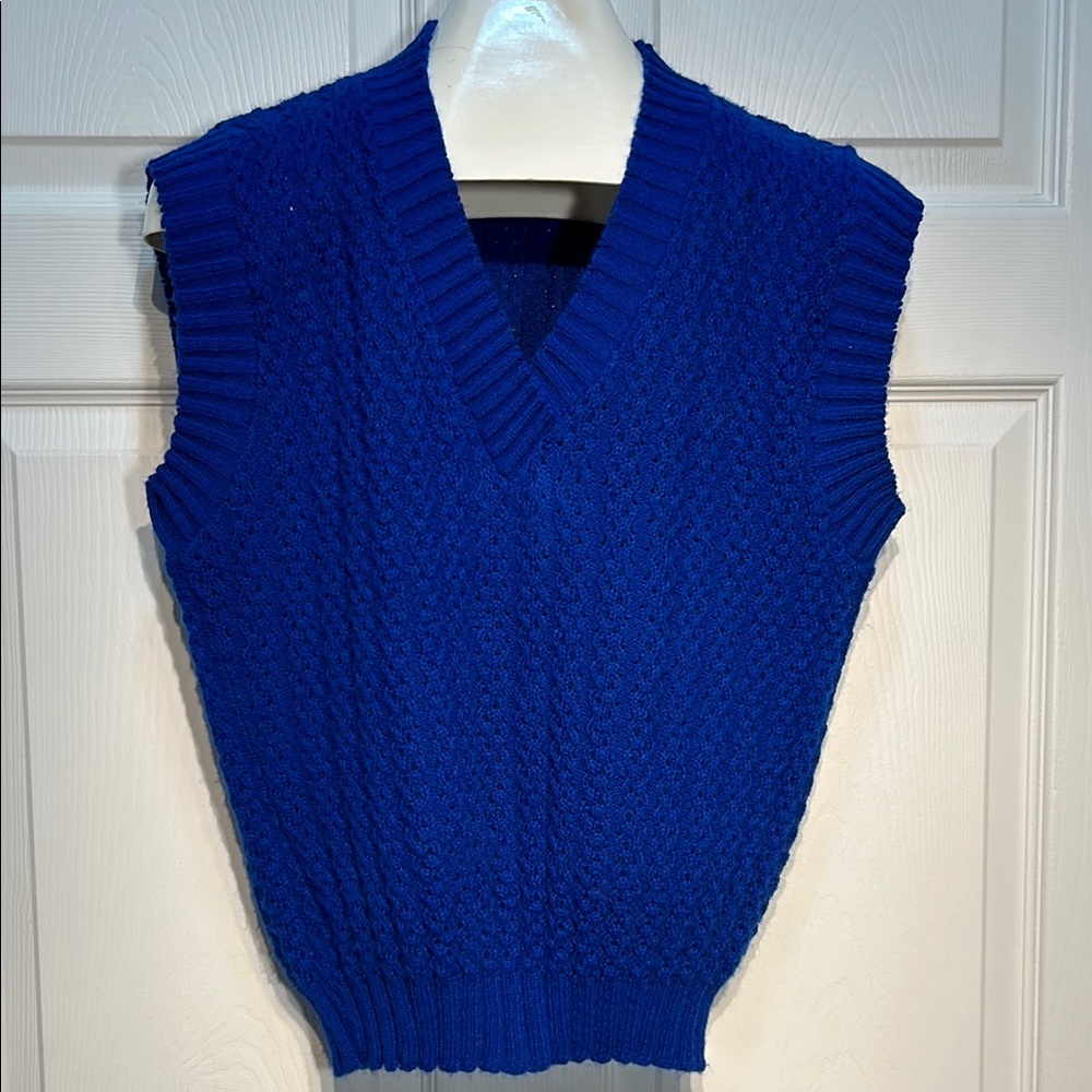 Vintage Brunny 100% Acrylic Blue Sweater